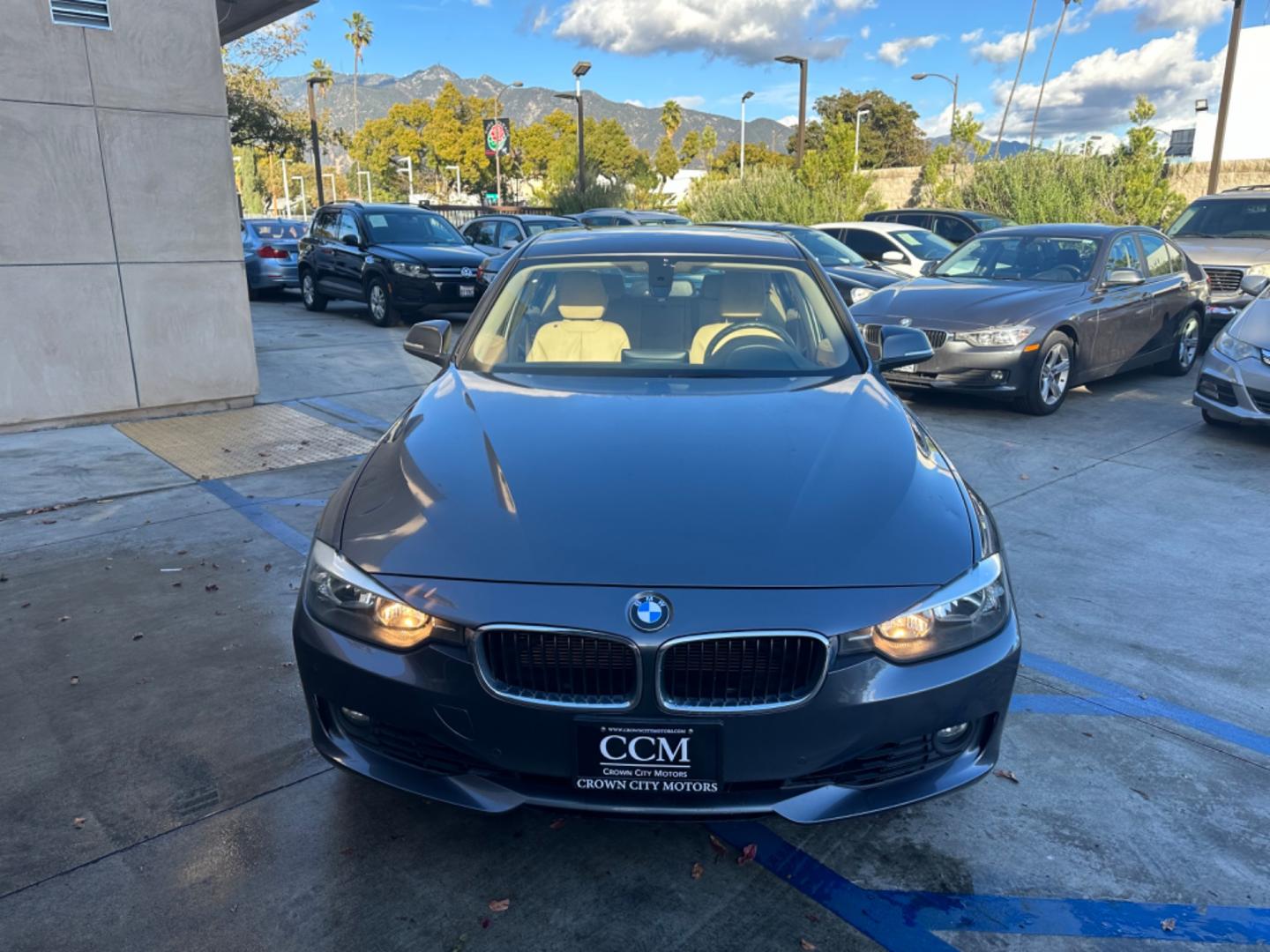 2013 Gray /Black BMW 3-Series (WBA3C1C56DF) with an 4 CYLINDER engine, Automatic transmission, located at 30 S. Berkeley Avenue, Pasadena, CA, 91107, (626) 248-7567, 34.145447, -118.109398 - Elevate Your Drive with the 2013 BMW 328i Sedan - A Gem with low Miles in Pasadena, CA Step into the world of luxury and performance with the 2013 BMW 328i Sedan, now available at our BHPH dealership in Pasadena, CA. With 86,665 miles on the odometer, this vehicle is a testament to BMW's enduring - Photo#7